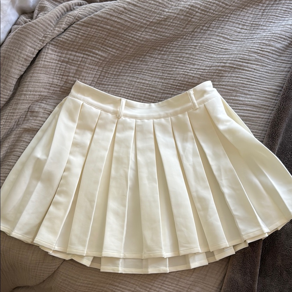 Meshki Cream Pleated Skirt